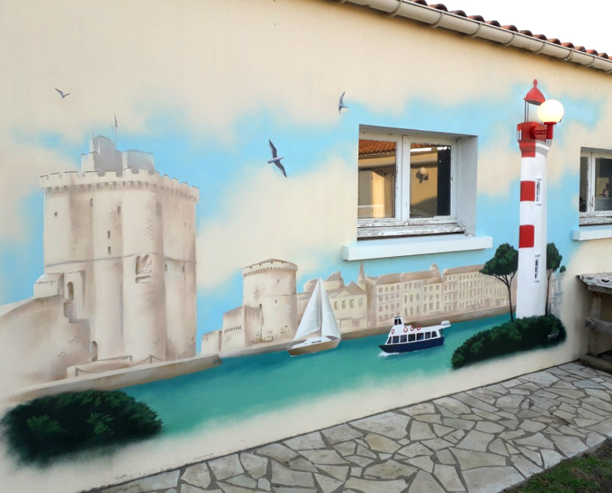 Peinture décorative sur façade - Les tours et le phare de La Rochelle
