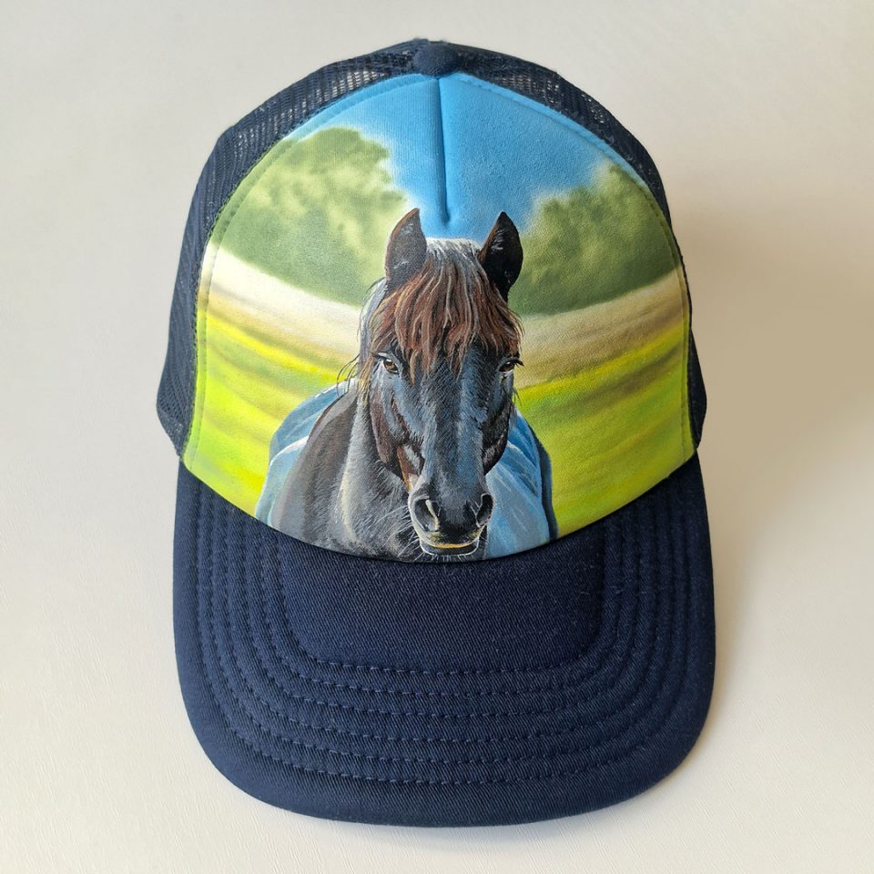 Portrait de cheval peint sur casquette